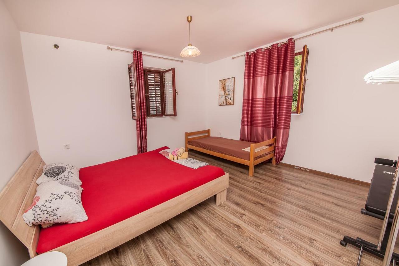 Alex Guesthouse Котор Экстерьер фото